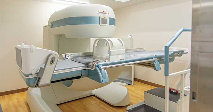 立位撮像機能搭載　最先端MRI